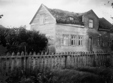 Þetta mun gamli Víðamýrarbærinn í Skagafirði. - m-stae1-15385 frá Minjasafninu á Akureyri