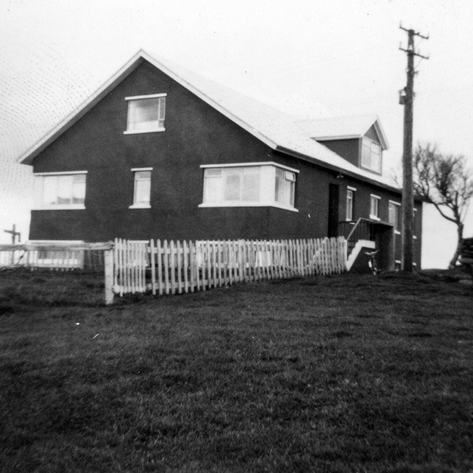 Þetta er prestbústaðurinn á Grenjaðarstað í Aðaldal í Suður-Þingeyjarsýslu. - / m-stae1-17130 frá Minjasafninu á Akureyri
