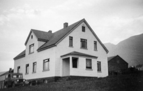 Munkaþverá í Eyjafirði - Minjasafnið á Akureyri / Album 54-2.