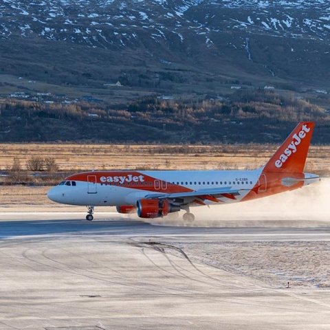 Fyrsta flug easyJet til Akureyrar. Ljósmynd: ISAVIA/Þórhallur Jónsson