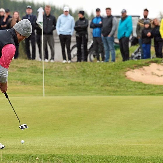 Víðir Steinar Tómasson á síðustu holu Akureyrarmótsins.