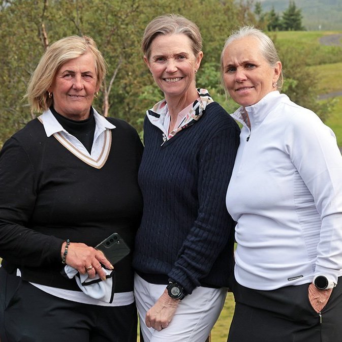 Þrjár efstu í flokki 50 ára og eldri. Frá vinstri: Unnur Elva Hallsdóttir, sem varð önnur, sigurvegarinn Guðrún Sigríður Steinsdóttir og Birgitta Guðjónsdóttir, sem varð í þriðja sæti.