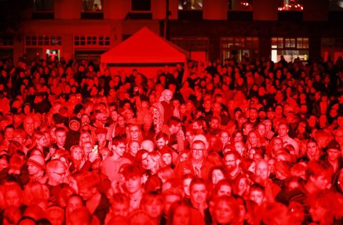 Stórtónleikar á Ráðhústorgi á laugardagskvöldið. Mynd: Hilmar Friðjónsson