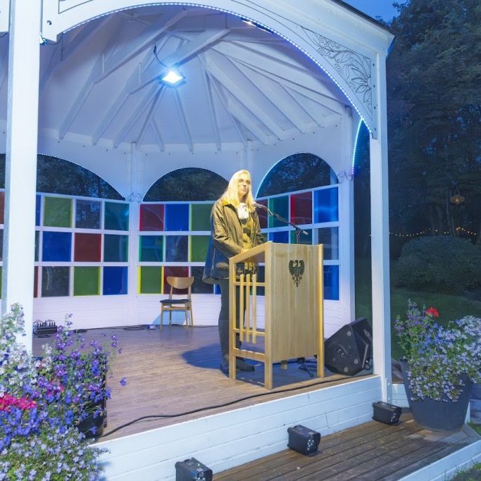 Akureyrarvaka 2025 - Setningarathöfnin Rökkurró í Lystigarðinum á afmælisdegi Akureyrarbæjar, föstudagskvöldið 29. ágúst. Mynd: Hilmar Friðjónsson