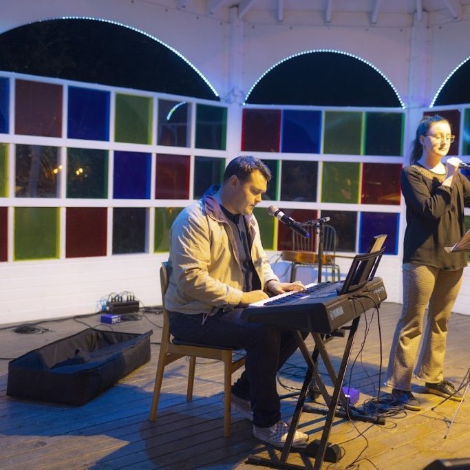 Akureyrarvaka 2025 - Setningarathöfnin Rökkurró í Lystigarðinum á afmælisdegi Akureyrarbæjar, föstudagskvöldið 29. ágúst. Mynd: Hilmar Friðjónsson