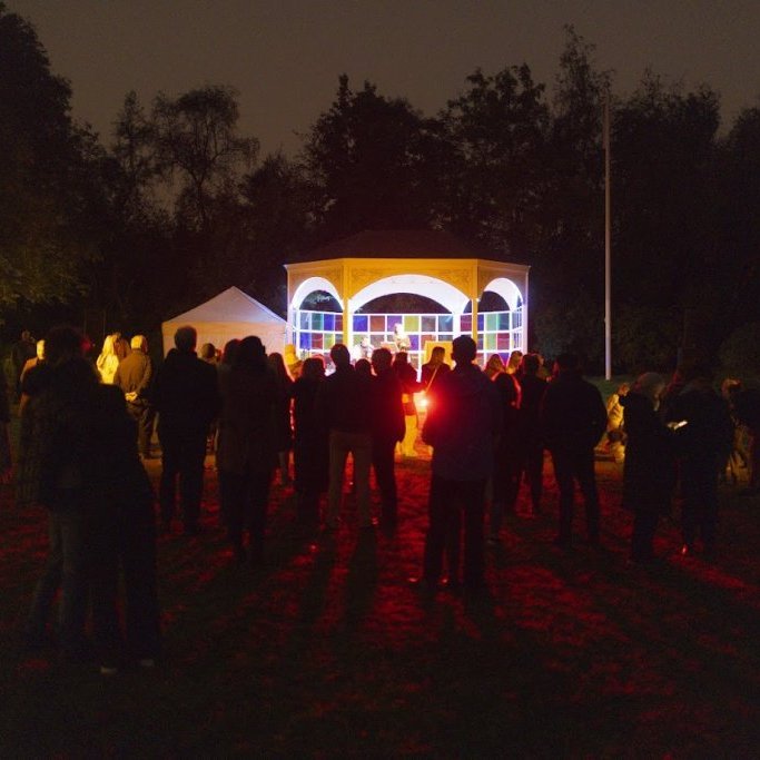 Akureyrarvaka 2025 - Setningarathöfnin Rökkurró í Lystigarðinum á afmælisdegi Akureyrarbæjar, föstudagskvöldið 29. ágúst. Mynd: Hilmar Friðjónsson