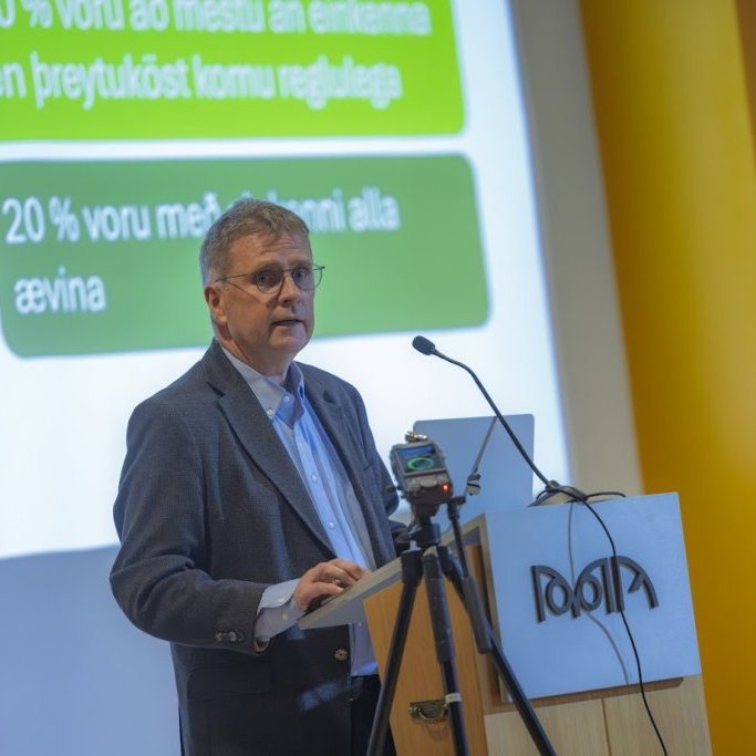 Akureyrarvaka 2025. Útgáfuhóf bókarinnar, Akureyrarveikin, eftir Óskar Þór Halldórsson í Kvos Menntaskólans á Akureyri. Mynd: Hilmar Friðjónsson