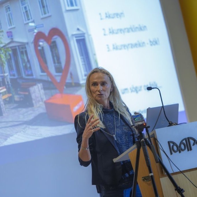 Akureyrarvaka 2025. Útgáfuhóf bókarinnar, Akureyrarveikin, eftir Óskar Þór Halldórsson í Kvos Menntaskólans á Akureyri. Mynd: Hilmar Friðjónsson