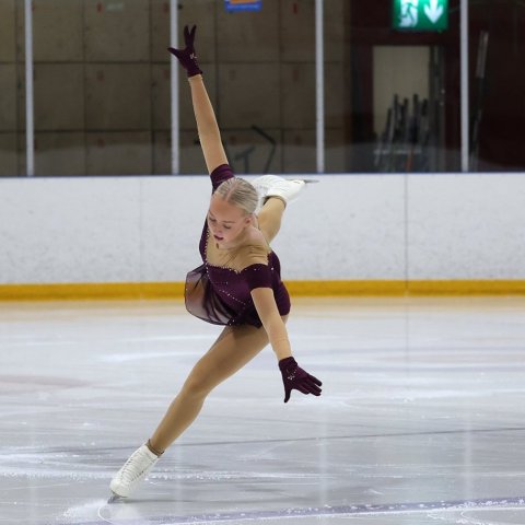 Aldís Kara Bergsdóttir gerði fallegar æfingar í Skautahöllinni á Akureyri – Ljósmynd: Skapti Hallgrímsson