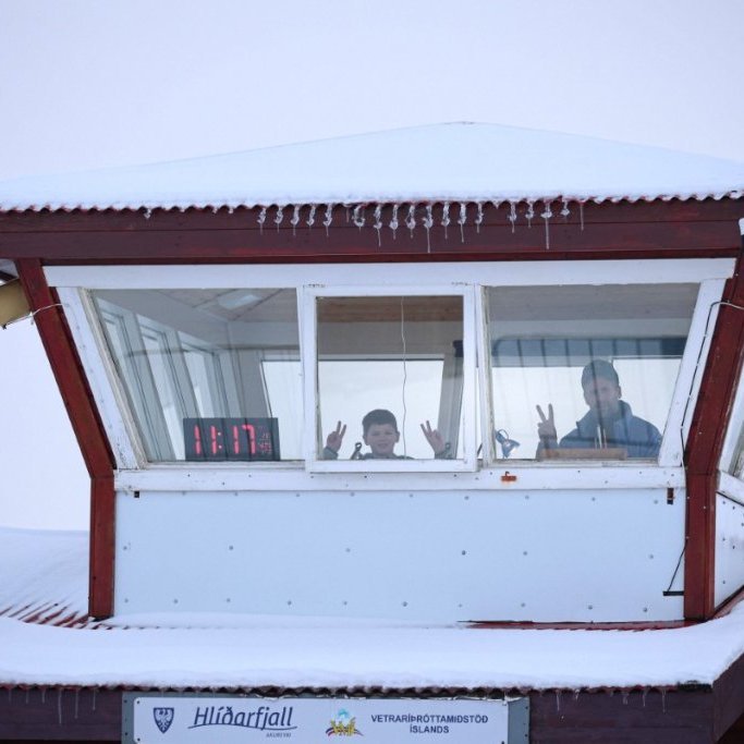 Fyrsta bikarmót ársins í skíðaskotfimi sem haldið var í Hlíðarfjalli. Þá var í fyrsta sinn á Íslandi skotið standandi og liggjandi með laser rifflum. Mynd: Anastasiia LeoNova Kramarenko.