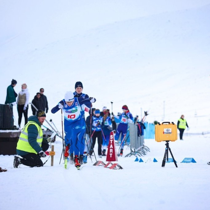 Fyrsta bikarmót ársins í skíðaskotfimi sem haldið var í Hlíðarfjalli. Þá var í fyrsta sinn á Íslandi skotið standandi og liggjandi með laser rifflum. Mynd: Anastasiia LeoNova Kramarenko.