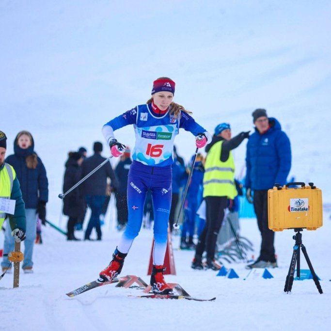 Fyrsta bikarmót ársins í skíðaskotfimi sem haldið var í Hlíðarfjalli. Þá var í fyrsta sinn á Íslandi skotið standandi og liggjandi með laser rifflum. Mynd: Anastasiia LeoNova Kramarenko.