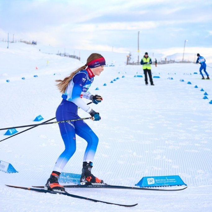 Fyrsta bikarmót ársins í skíðaskotfimi sem haldið var í Hlíðarfjalli. Þá var í fyrsta sinn á Íslandi skotið standandi og liggjandi með laser rifflum. Mynd: Anastasiia LeoNova Kramarenko.