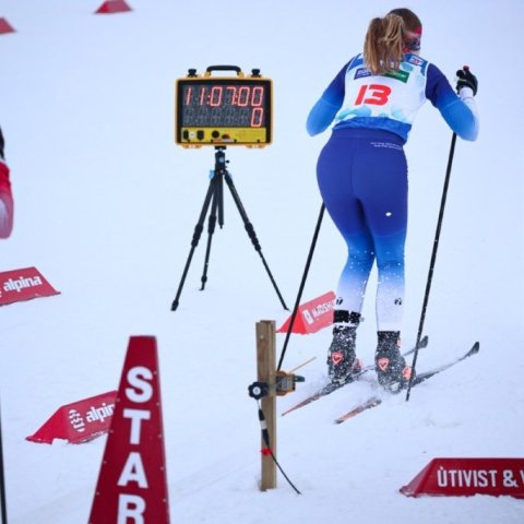 Fyrsta bikarmót ársins í skíðaskotfimi sem haldið var í Hlíðarfjalli. Þá var í fyrsta sinn á Íslandi skotið standandi og liggjandi með laser rifflum. Mynd: Anastasiia LeoNova Kramarenko.