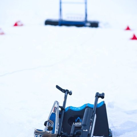 Fyrsta bikarmót ársins í skíðaskotfimi sem haldið var í Hlíðarfjalli. Þá var í fyrsta sinn á Íslandi skotið standandi og liggjandi með laser rifflum. Mynd: Anastasiia LeoNova Kramarenko.
