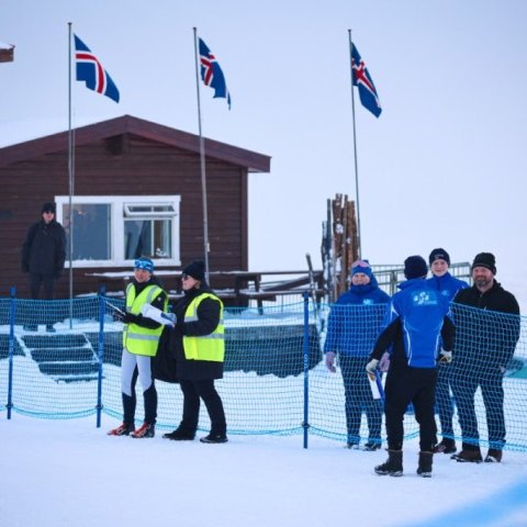 Fyrsta bikarmót ársins í skíðaskotfimi sem haldið var í Hlíðarfjalli. Þá var í fyrsta sinn á Íslandi skotið standandi og liggjandi með laser rifflum. Mynd: Anastasiia LeoNova Kramarenko.
