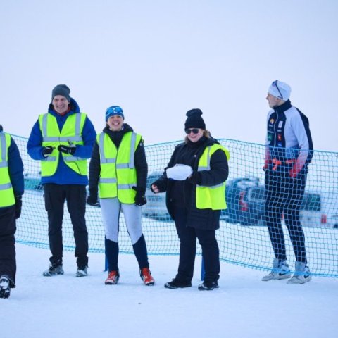 Fyrsta bikarmót ársins í skíðaskotfimi sem haldið var í Hlíðarfjalli. Þá var í fyrsta sinn á Íslandi skotið standandi og liggjandi með laser rifflum. Mynd: Anastasiia LeoNova Kramarenko.