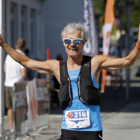 Andri Teitsson kemur í mark í 28 km hlaupinu. © Skapti Hallgrímsson