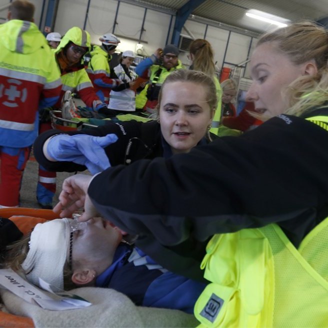 Fjölmenn flugslysaæfing á Akureyrarflugvelli