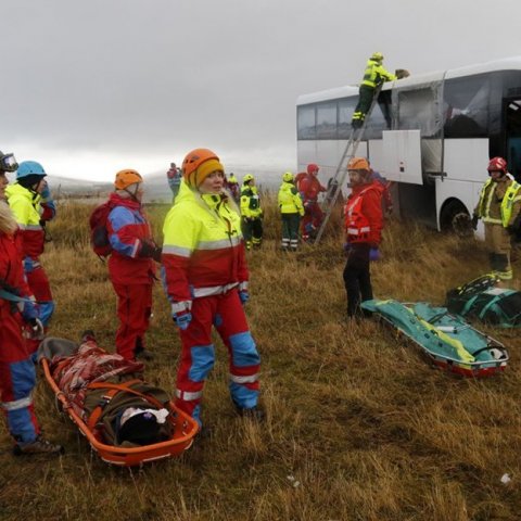 Fjölmenn flugslysaæfing á Akureyrarflugvelli