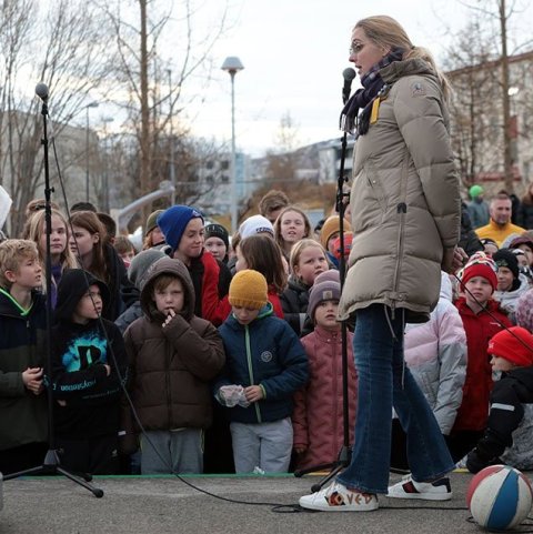 Ásthildur Sturludóttir, bæjarstjóri, ávarpaði samkomuna. Ljósmynd: Skapti Hallgrímsson