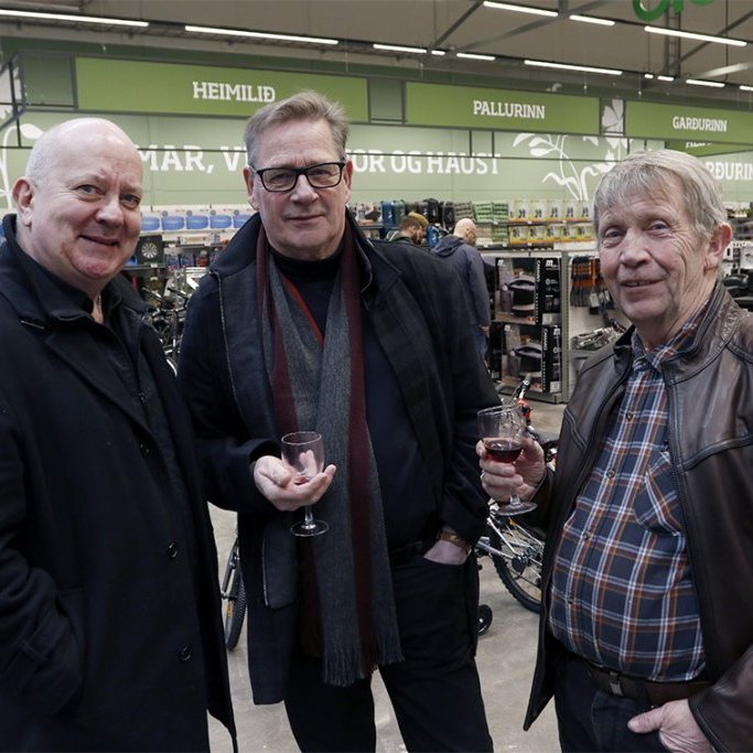 Húsasmiðjan, Blómaval og Ískraft í nýju húsnæði við Freyjunes. Ljósmynd: Skapti Hallgrímsson