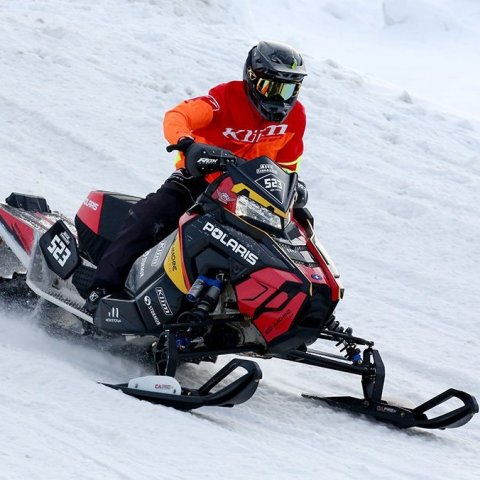 Fyrsta umferð Íslandsmeistaramótsins í snjókrossi. Ljósmynd: Þorgeir Baldursson