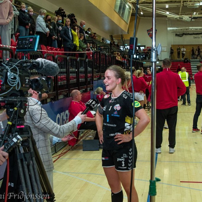 Aldís Ásta Heimisdóttir í sjónvarpsviðtali eftir sigurinn.