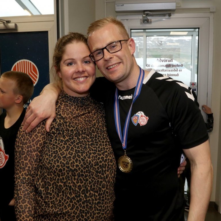 Andri Snær Stefánsson, þjálfari Íslandsmeistaranna, og eiginkona hans, Kristín Hanna Bjarnadóttir.