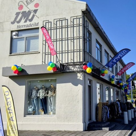 JMJ 70 ára