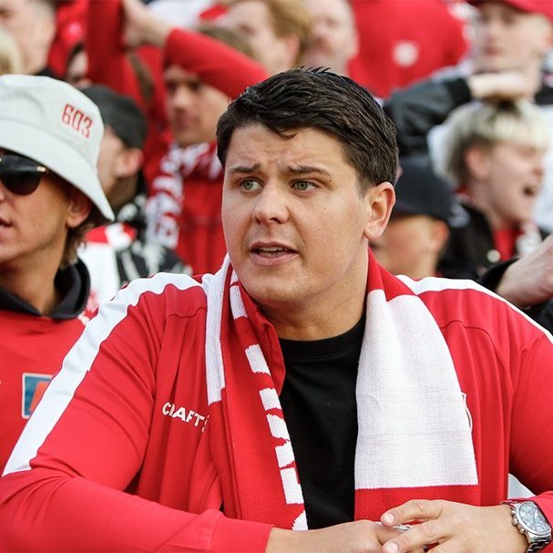 Þór - KA 0:1, í 5. umferð Bestu deildarinnar í knattspyrnu. Mögnuð stemning löngu fyrir leik og hart var barist í fyrstu rimmu Akureyrarfélaganna í efstu deild í 24 ár. Mynd: Rakel Hinriksdóttir