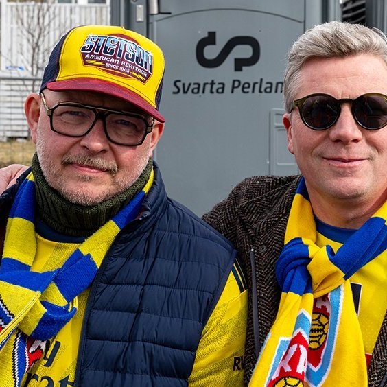 Þór - KA 0:1, í 5. umferð Bestu deildarinnar í knattspyrnu. Mögnuð stemning löngu fyrir leik og hart var barist í fyrstu rimmu Akureyrarfélaganna í efstu deild í 24 ár. Mynd: Ármann Hinrik