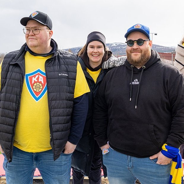 Þór - KA 0:1, í 5. umferð Bestu deildarinnar í knattspyrnu. Mögnuð stemning löngu fyrir leik og hart var barist í fyrstu rimmu Akureyrarfélaganna í efstu deild í 24 ár. Mynd: Ármann Hinrik