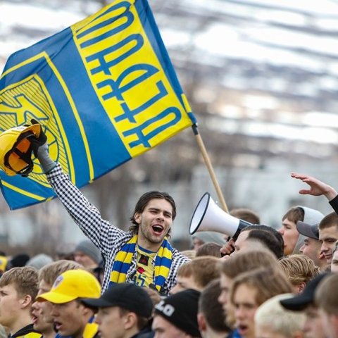 Þór - KA 0:1, í 5. umferð Bestu deildarinnar í knattspyrnu. Mögnuð stemning löngu fyrir leik og hart var barist í fyrstu rimmu Akureyrarfélaganna í efstu deild í 24 ár. Mynd: Rakel Hinriksdóttir