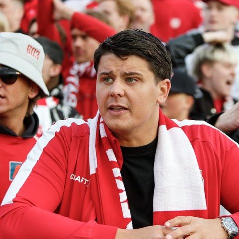 Þór - KA 0:1, í 5. umferð Bestu deildarinnar í knattspyrnu. Mögnuð stemning löngu fyrir leik og hart var barist í fyrstu rimmu Akureyrarfélaganna í efstu deild í 24 ár. Mynd: Rakel Hinriksdóttir