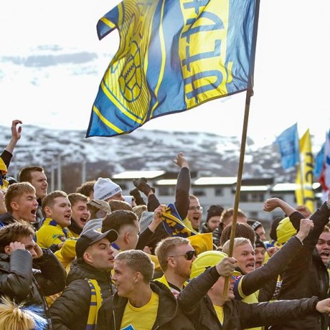 Þór - KA 0:1, í 5. umferð Bestu deildarinnar í knattspyrnu. Mögnuð stemning löngu fyrir leik og hart var barist í fyrstu rimmu Akureyrarfélaganna í efstu deild í 24 ár. Mynd: Rakel Hinriksdóttir