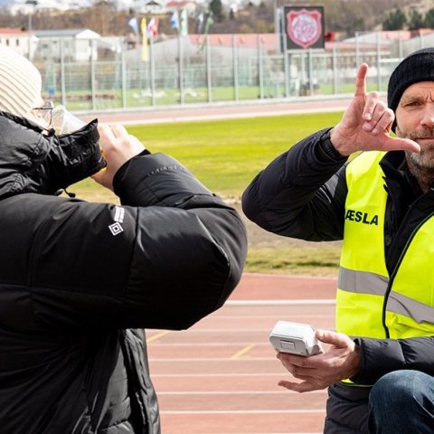 Þór - KA 0:1, í 5. umferð Bestu deildarinnar í knattspyrnu. Mögnuð stemning löngu fyrir leik og hart var barist í fyrstu rimmu Akureyrarfélaganna í efstu deild í 24 ár. Mynd: Ármann Hinrik
