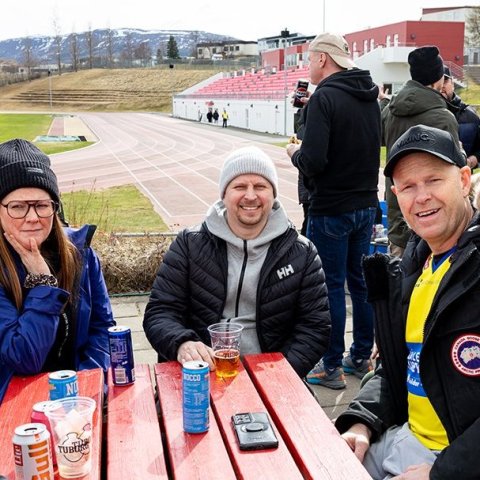 Þór - KA 0:1, í 5. umferð Bestu deildarinnar í knattspyrnu. Mögnuð stemning löngu fyrir leik og hart var barist í fyrstu rimmu Akureyrarfélaganna í efstu deild í 24 ár. Mynd: Ármann Hinrik