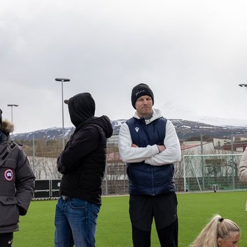 Þór - KA 0:1, í 5. umferð Bestu deildarinnar í knattspyrnu. Mögnuð stemning löngu fyrir leik og hart var barist í fyrstu rimmu Akureyrarfélaganna í efstu deild í 24 ár. Mynd: Ármann Hinrik