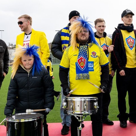 Þór - KA 0:1, í 5. umferð Bestu deildarinnar í knattspyrnu. Mögnuð stemning löngu fyrir leik og hart var barist í fyrstu rimmu Akureyrarfélaganna í efstu deild í 24 ár. Mynd: Ármann Hinrik