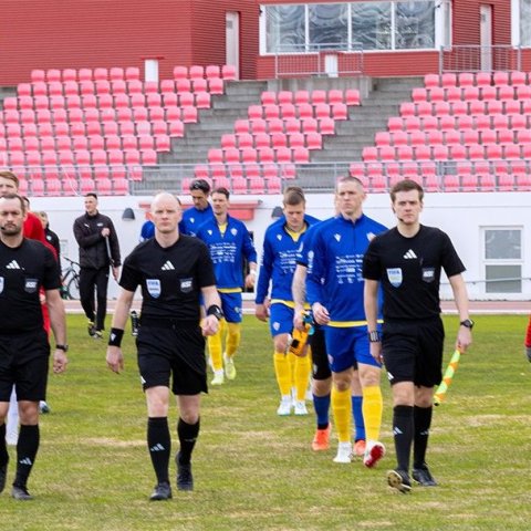 Þór - KA 0:1, í 5. umferð Bestu deildarinnar í knattspyrnu. Mögnuð stemning löngu fyrir leik og hart var barist í fyrstu rimmu Akureyrarfélaganna í efstu deild í 24 ár. Mynd: Ármann Hinrik