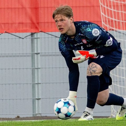 Þór - KA 0:1, í 5. umferð Bestu deildarinnar í knattspyrnu. Mögnuð stemning löngu fyrir leik og hart var barist í fyrstu rimmu Akureyrarfélaganna í efstu deild í 24 ár. Mynd: Ármann Hinrik