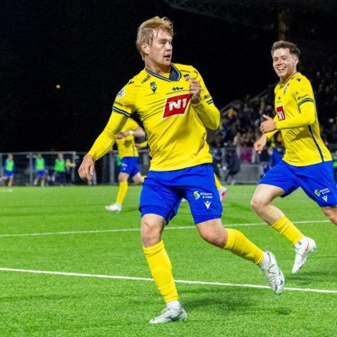 Birgir Baldvinsson skorar - 2:0 - Mynd: Ármann Hinrik