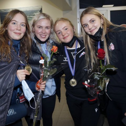 Rakel Sara Elvarsdóttir, Hulda Bryndís Tryggvadóttir, Sunna Katrín Hreinsdóttir og Hildur Lilja Jónsdóttir.