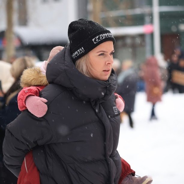 Kvennafrídagurinn 2025. Baráttu- og samstöðufundi á Ráðhústorgi á Akureyri. Mynd: Anastasiia LeoNova Kramarenko