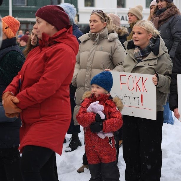 Kvennafrídagurinn 2025. Baráttu- og samstöðufundi á Ráðhústorgi á Akureyri. Mynd: Anastasiia LeoNova Kramarenko