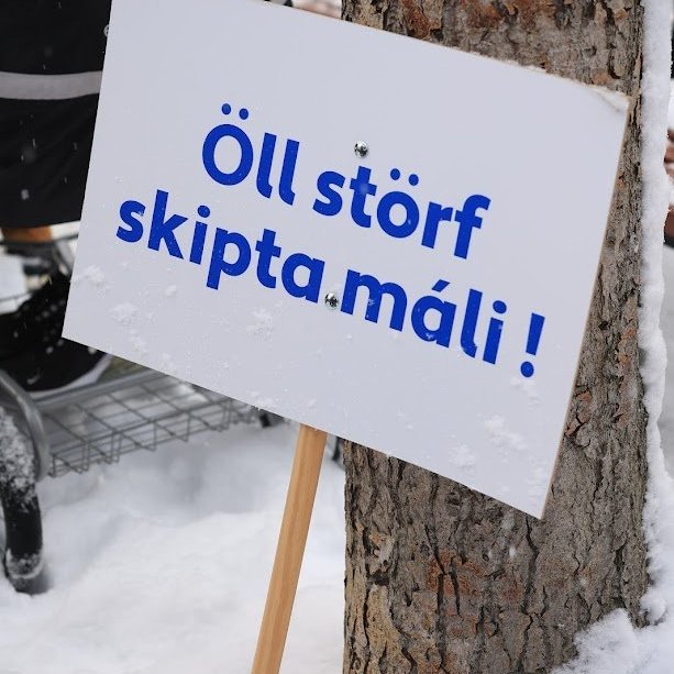 Kvennafrídagurinn 2025. Baráttu- og samstöðufundi á Ráðhústorgi á Akureyri. Mynd: Anastasiia LeoNova Kramarenko