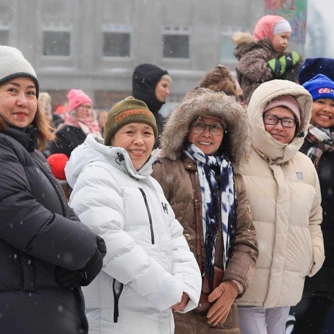 Kvennafrídagurinn 2025. Baráttu- og samstöðufundi á Ráðhústorgi á Akureyri. Mynd: Anastasiia LeoNova Kramarenko