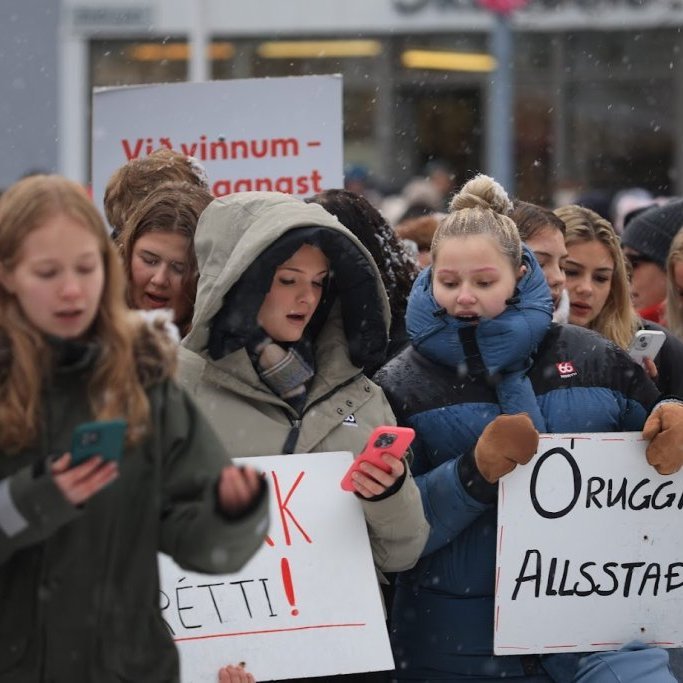 Kvennafrídagurinn 2025. Baráttu- og samstöðufundi á Ráðhústorgi á Akureyri. Mynd: Anastasiia LeoNova Kramarenko