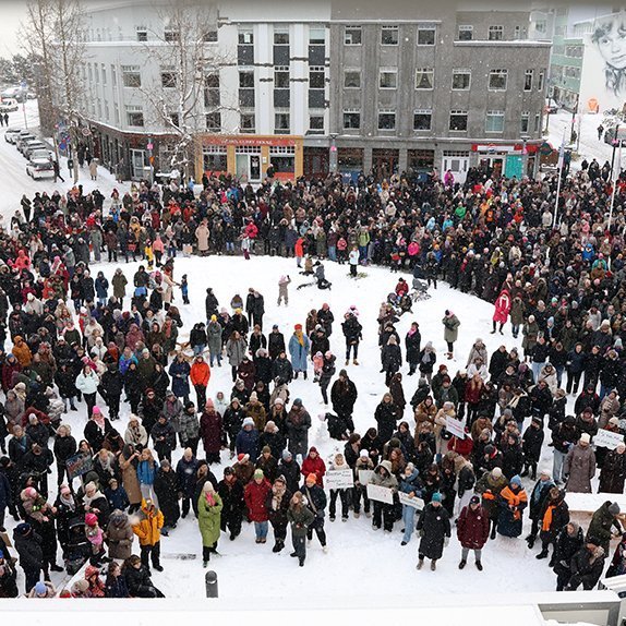 Kvennafrídagurinn 2025. Baráttu- og samstöðufundi á Ráðhústorgi á Akureyri. Mynd: Skapti Hallgrímsson